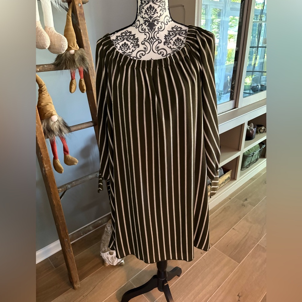 Vibe green& cream striped dress size 1X